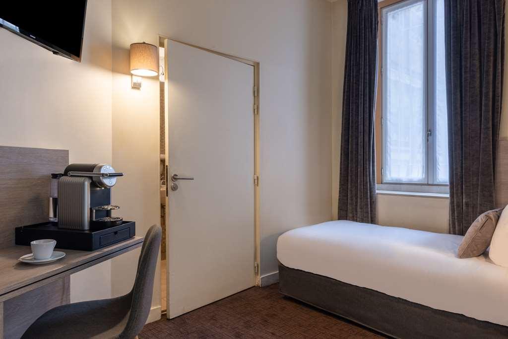 Aston Hotel 3*