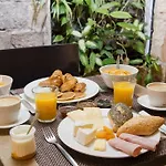 Hotel Aston 3*