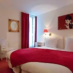 Aston 3* Paris